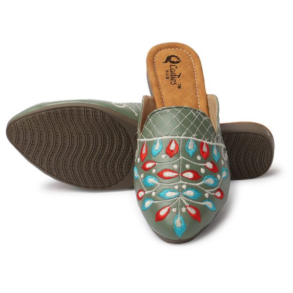 ethnic footwear for ladies