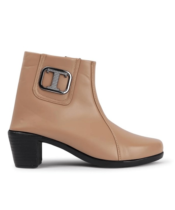 Stylish Women's Boots Beige 486