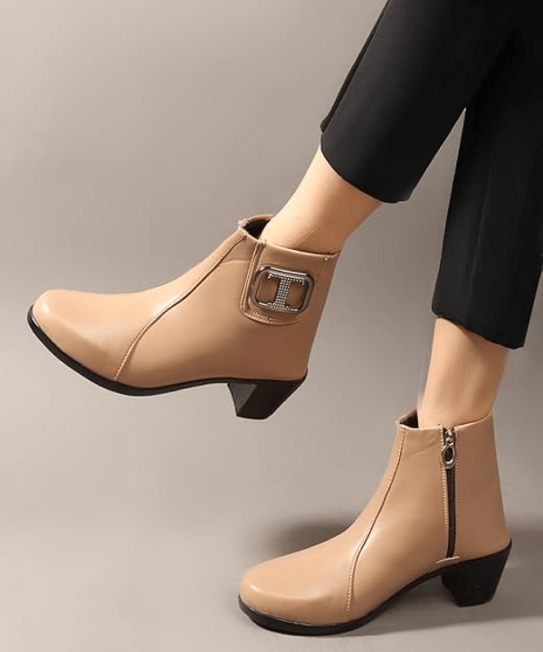 Stylish Women's Boots Beige 492
