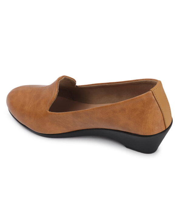 Comfortable Slip-On Loafers Moccasins & Bellies Without Laces - Beige-125