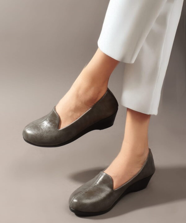 Comfortable Slip-On Loafers Moccasins & Bellies Without Laces - Grey-136
