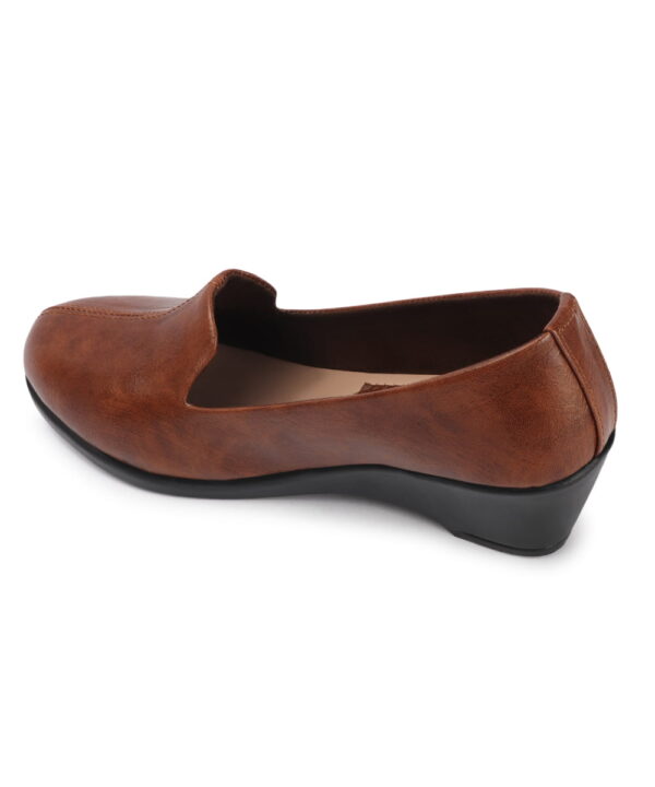 Slip-On Loafers Moccasins & Bellies Without Laces - Tan-118 Slip-On Loafers Moccasins & Bellies Without Laces - Tan-118